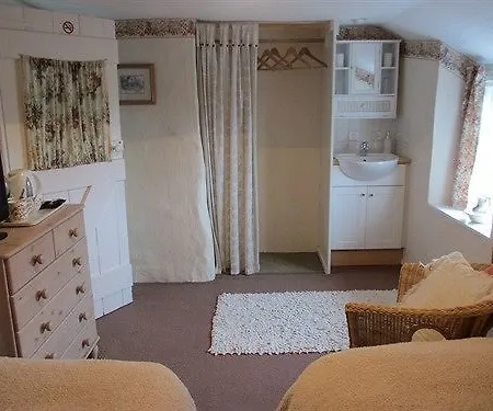 Tregenver 3* Bude